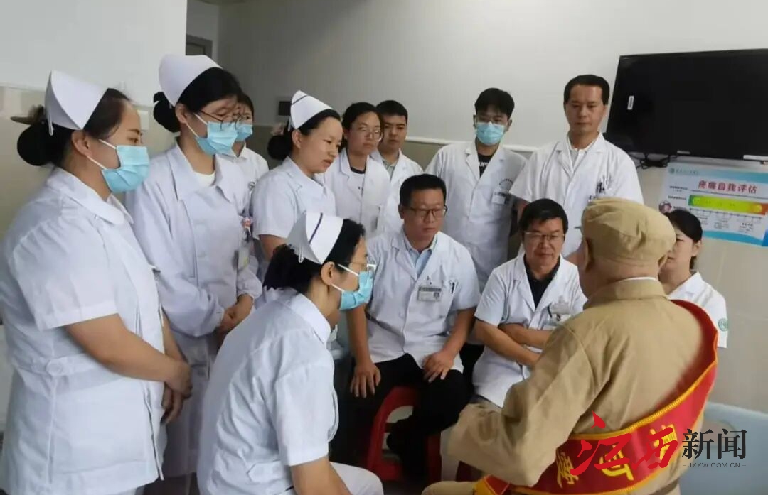 赣县区人民医院:一场在病房里举行的“特殊党课”-中国江西网赣州频道
